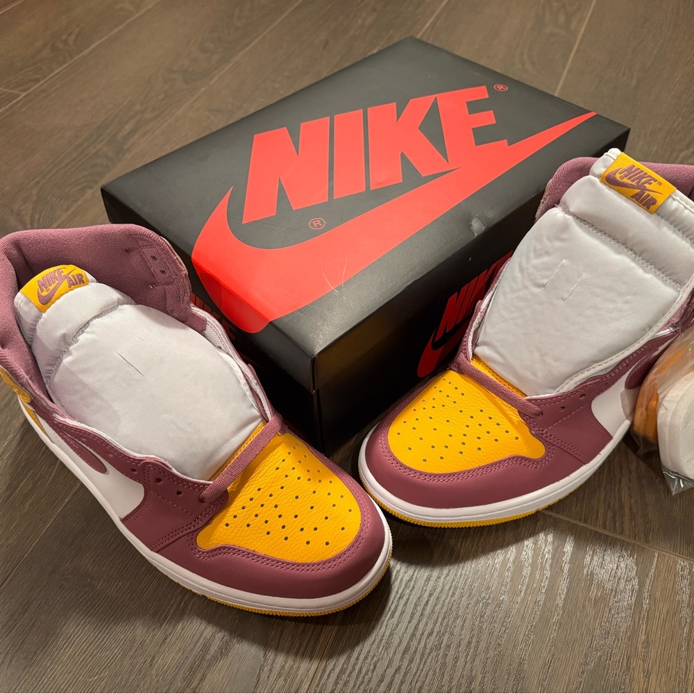 Jordan 1 “Brotherhood”